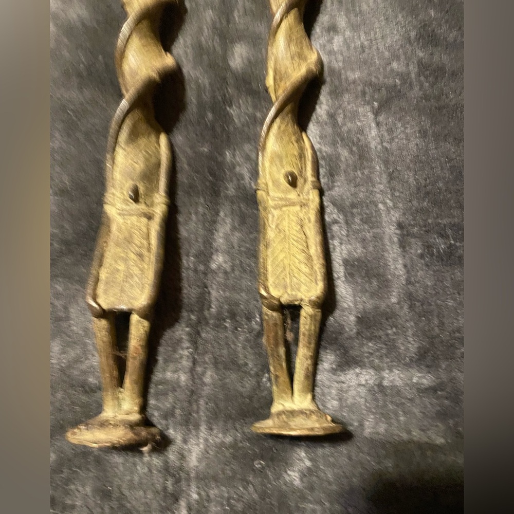 Handcrafted Mali, Africa This item is made of a sturdy metal. - Picture 3 of 4